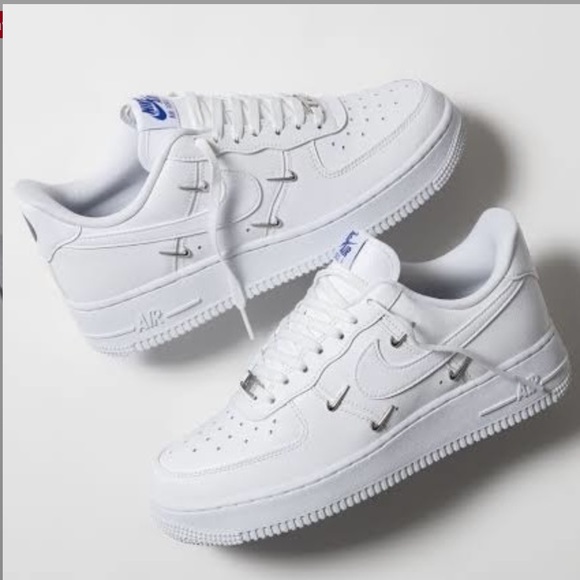 Nike Shoes - NWT NIKE AIR FORCE 1